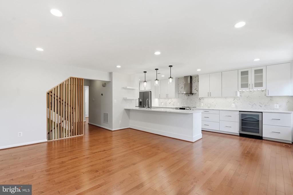 10429 RED GRANITE TERRACE