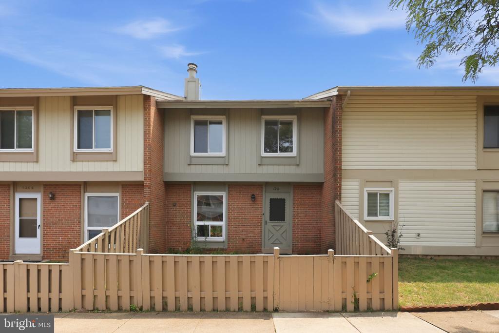 1211 SPRINGTIDE PLACE