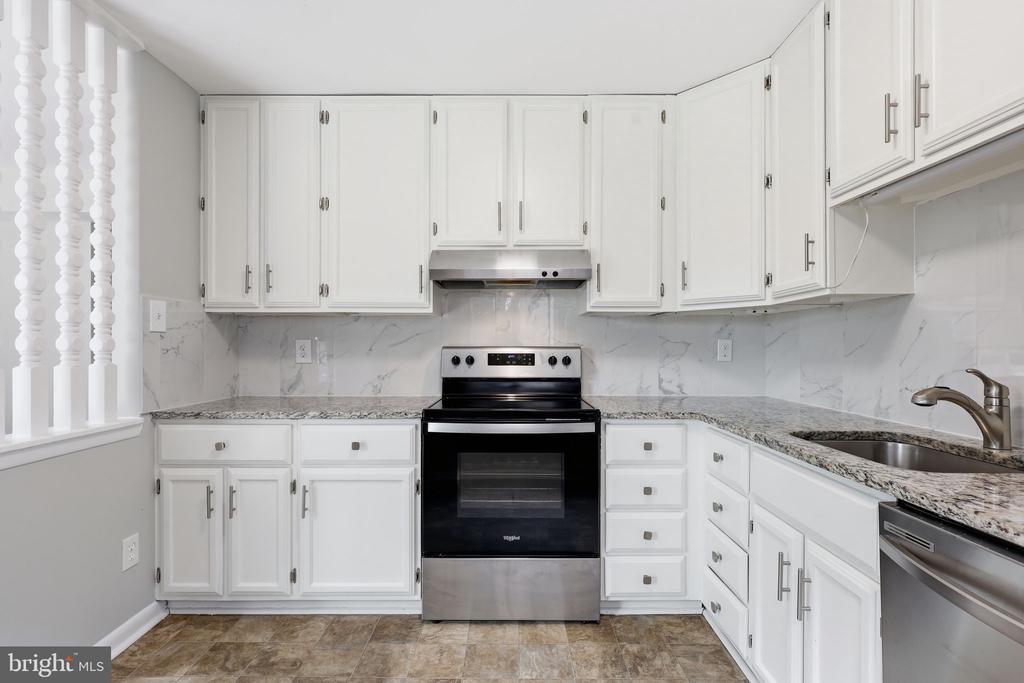 1211 SPRINGTIDE PLACE