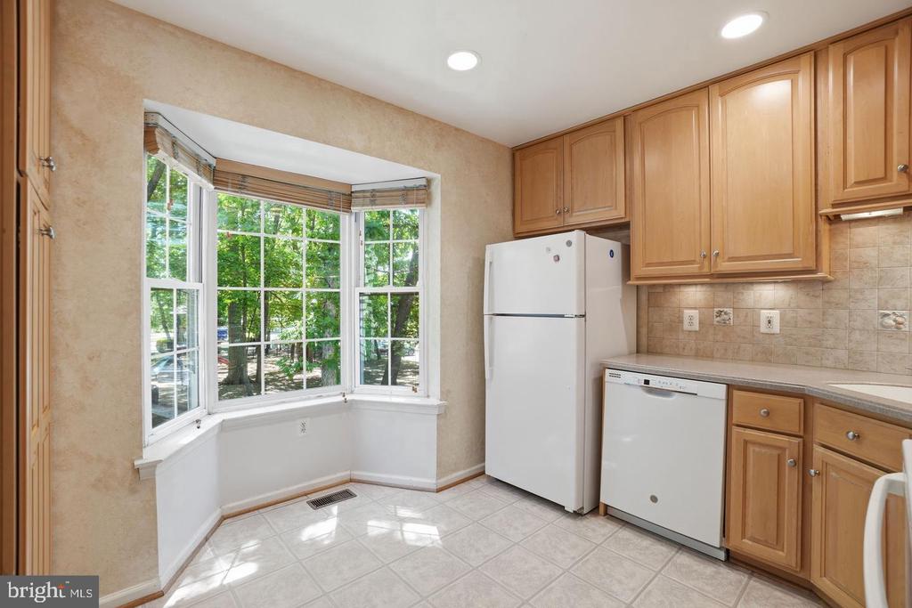 2391 HUNTERS SQUARE COURT