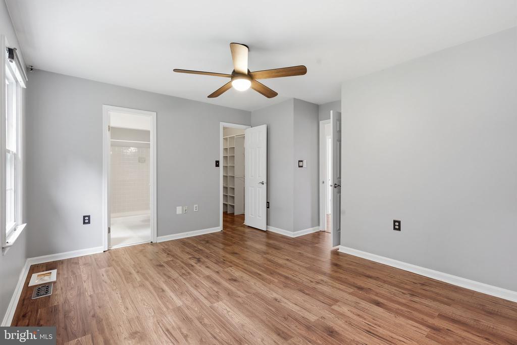 7690 GREEN GARLAND DRIVE