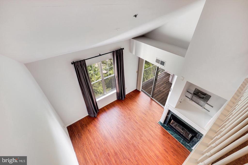 1645 INTERNATIONAL DRIVE Unit: 411