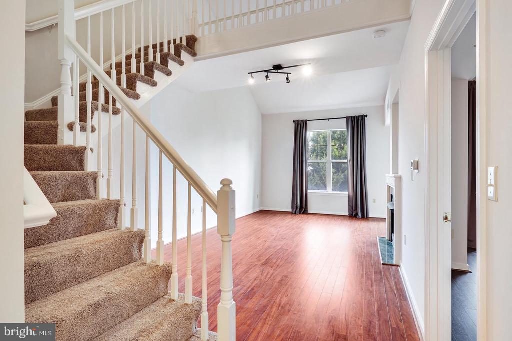 1645 INTERNATIONAL DRIVE Unit: 411
