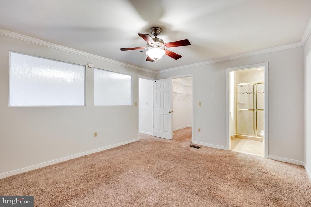 1645 INTERNATIONAL DRIVE Unit: 411
