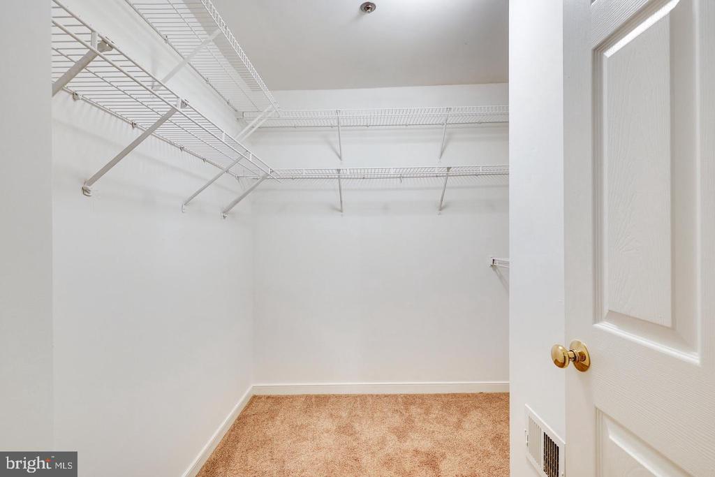 1645 INTERNATIONAL DRIVE Unit: 411