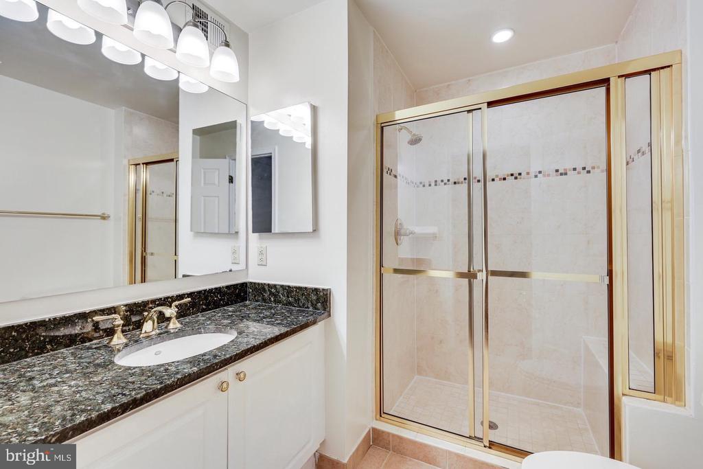 1645 INTERNATIONAL DRIVE Unit: 411