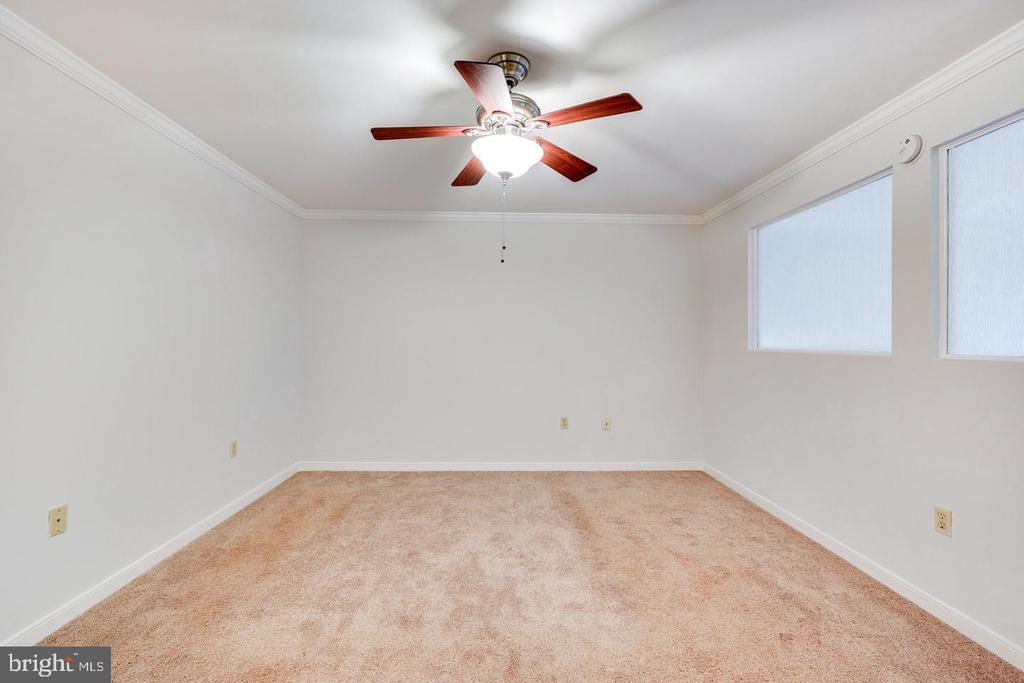 1645 INTERNATIONAL DRIVE Unit: 411