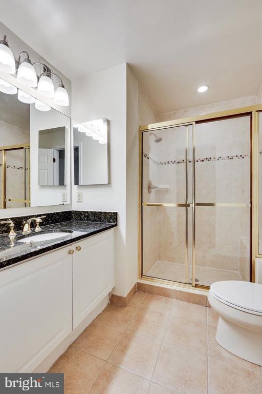 1645 INTERNATIONAL DRIVE Unit: 411