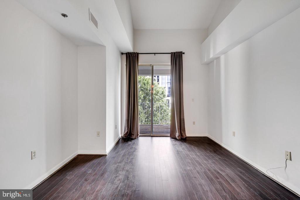 1645 INTERNATIONAL DRIVE Unit: 411