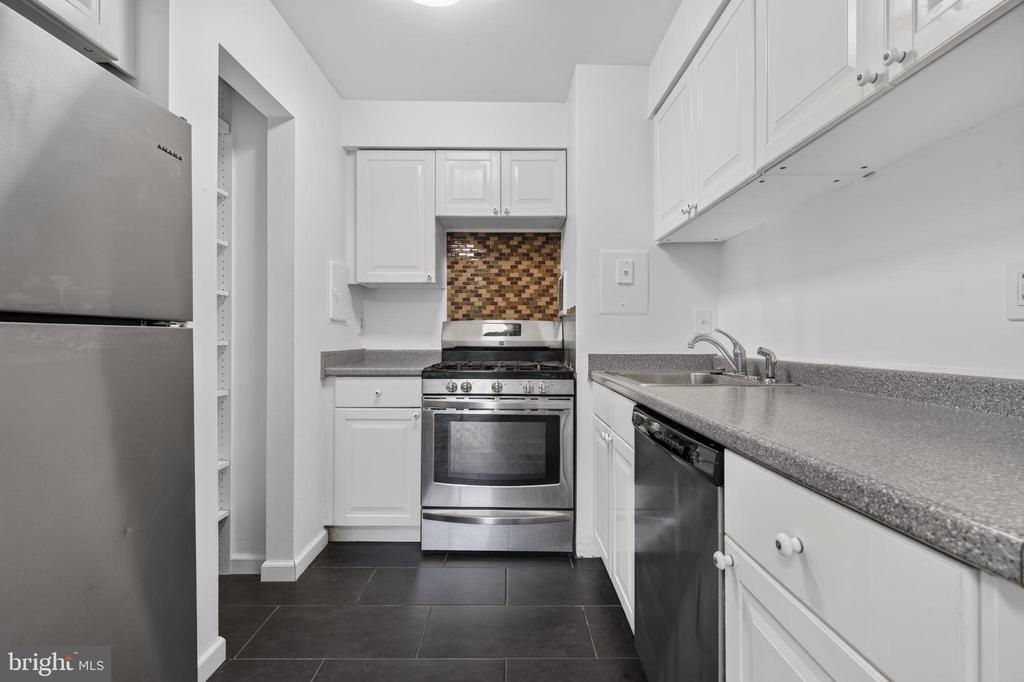 7753 PATRIOT DRIVE Unit: 54