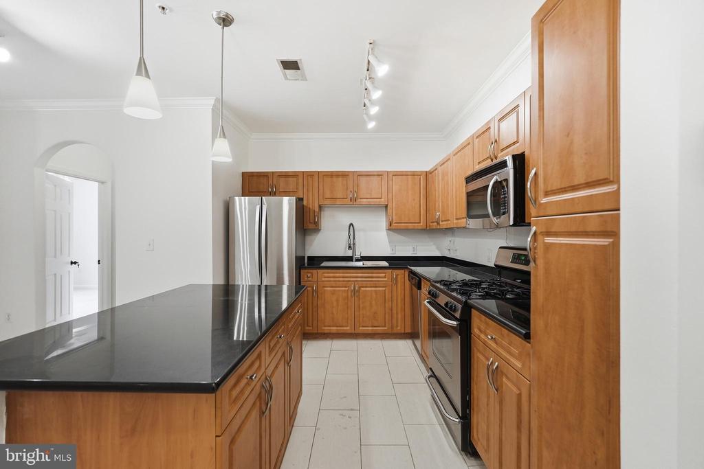 12933 CENTRE PARK CIRCLE Unit: 201
