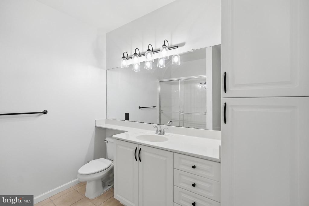 12933 CENTRE PARK CIRCLE Unit: 201