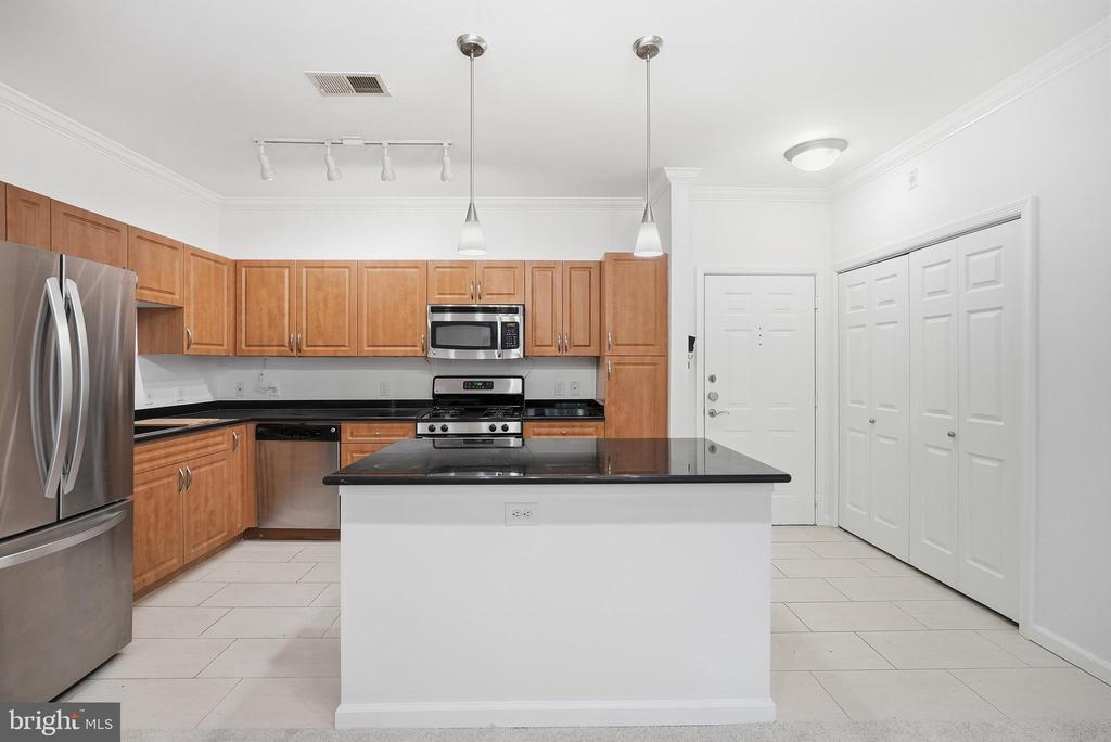 12933 CENTRE PARK CIRCLE Unit: 201