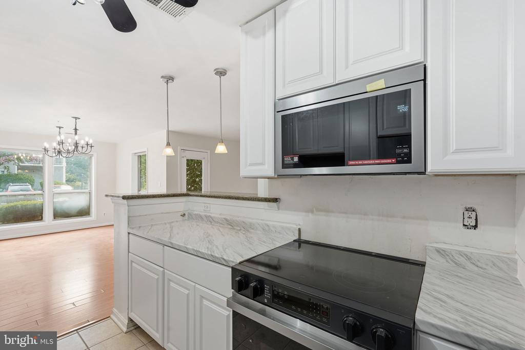 3176 SUMMIT SQUARE DRIVE Unit: 4-A2