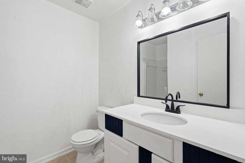 3176 SUMMIT SQUARE DRIVE Unit: 4-A2