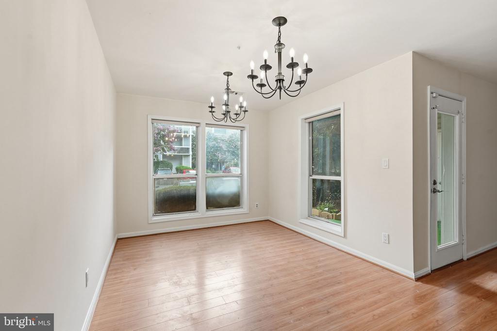 3176 SUMMIT SQUARE DRIVE Unit: 4-A2