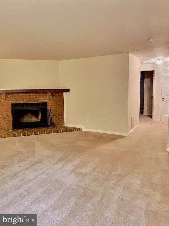 3100 BLACK HICKORY DRIVE