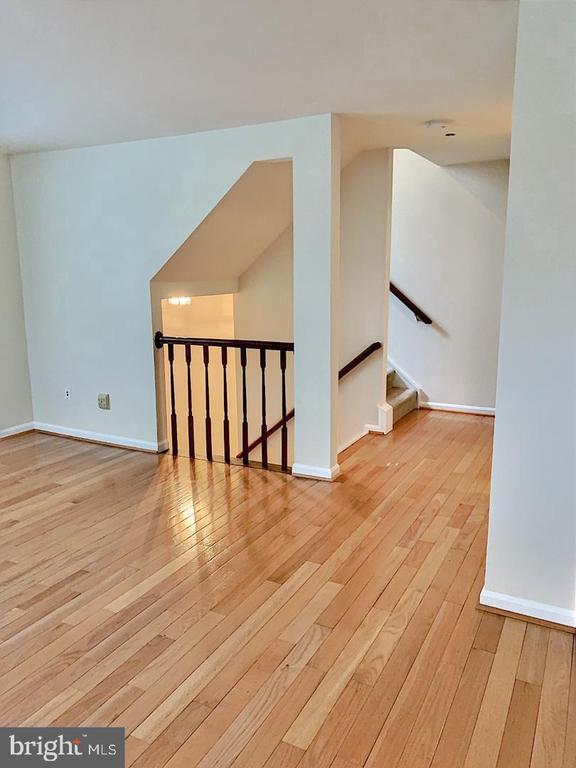 3100 BLACK HICKORY DRIVE