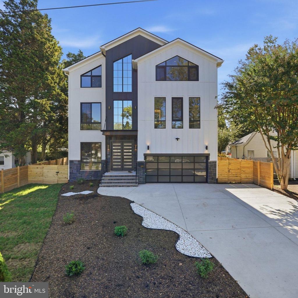 6931 OAK RIDGE ROAD