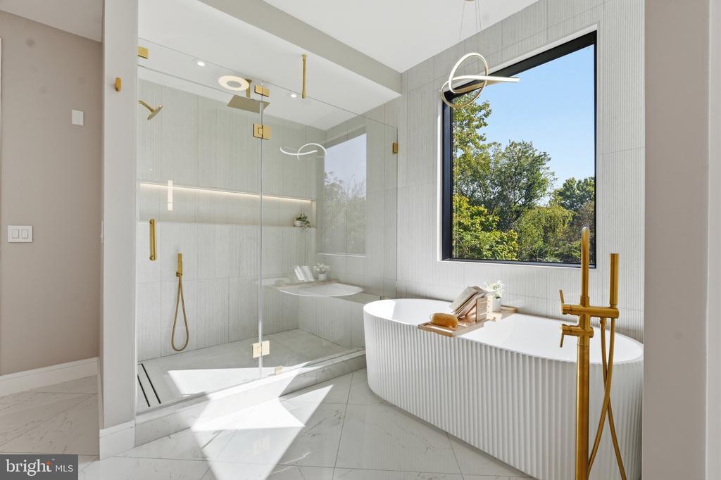 6931 OAK RIDGE ROAD