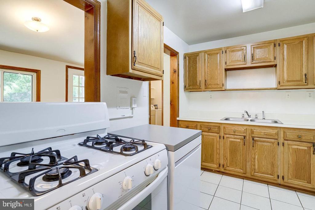 1922 ANDERSON ROAD