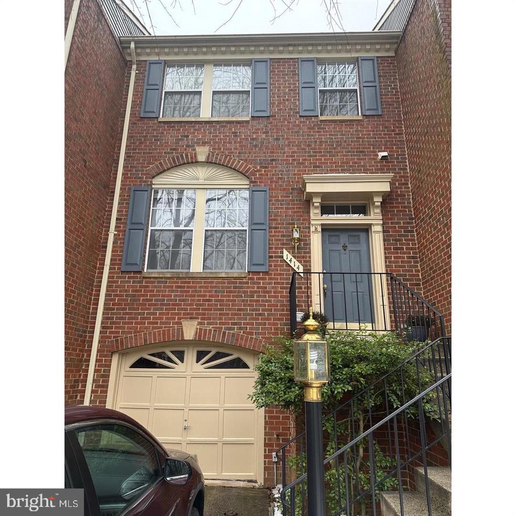 1414 PARK GARDEN LANE