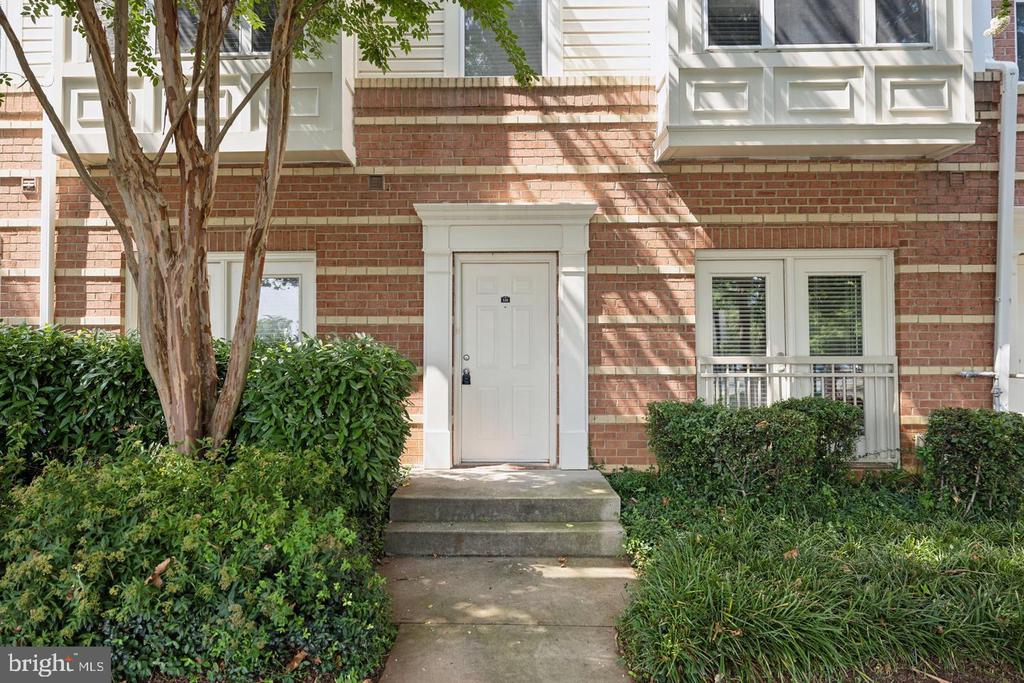 9490 VIRGINIA CENTER BOULEVARD Unit: 132