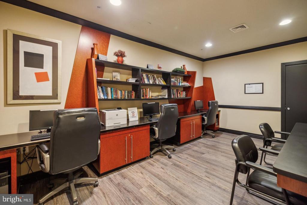 9490 VIRGINIA CENTER BOULEVARD Unit: 132