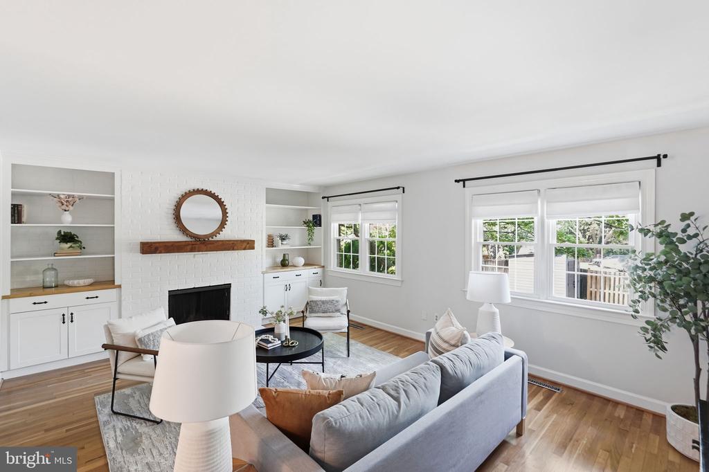 3318 ARDLEY COURT