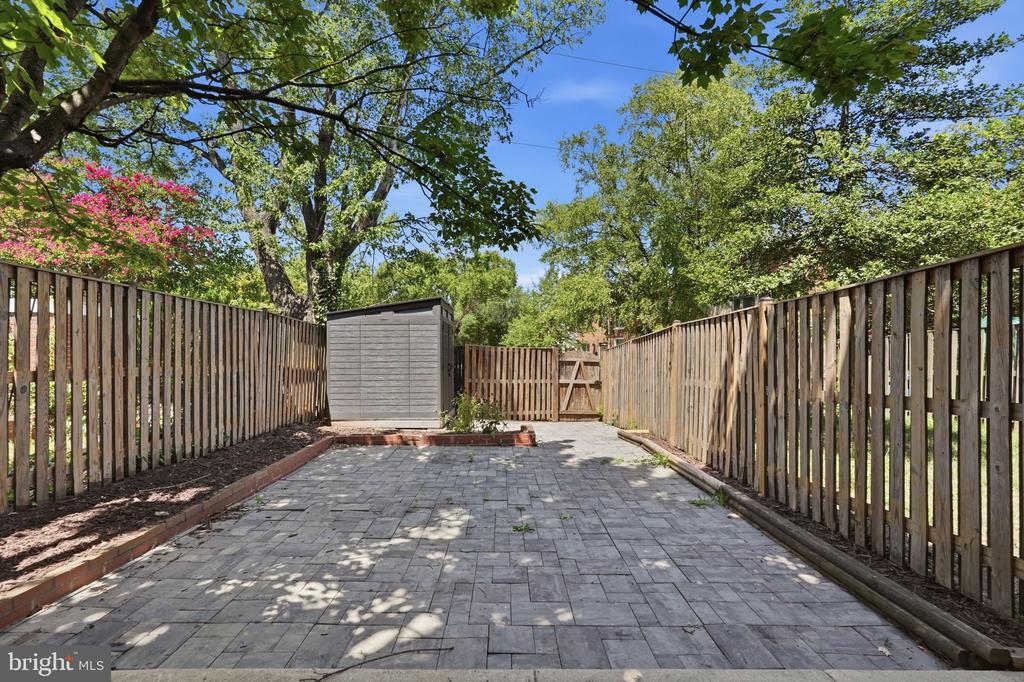 3318 ARDLEY COURT