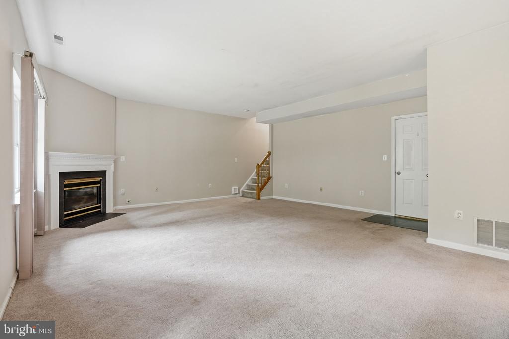 13222 GOOSE POND LANE