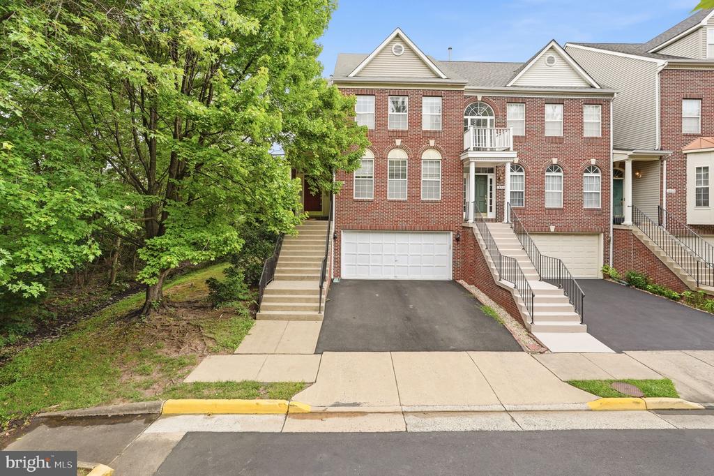 13222 GOOSE POND LANE