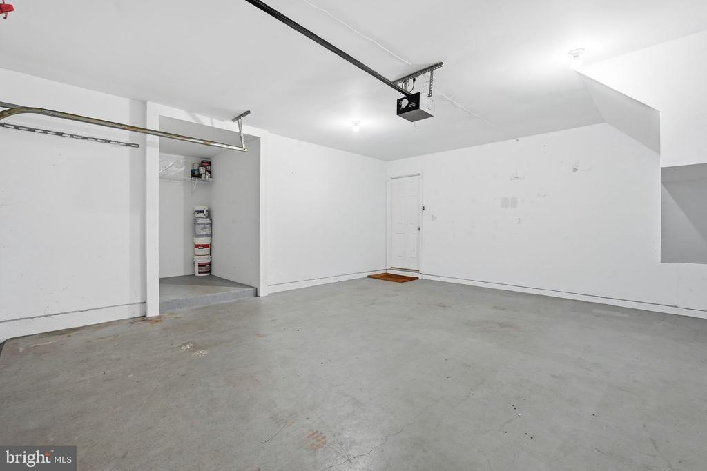 13222 GOOSE POND LANE
