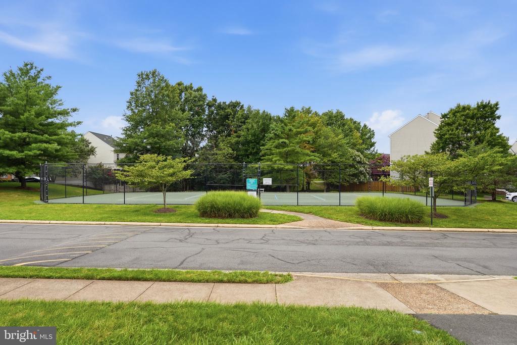13222 GOOSE POND LANE