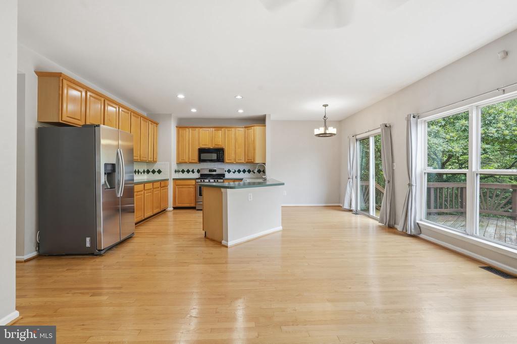 13222 GOOSE POND LANE