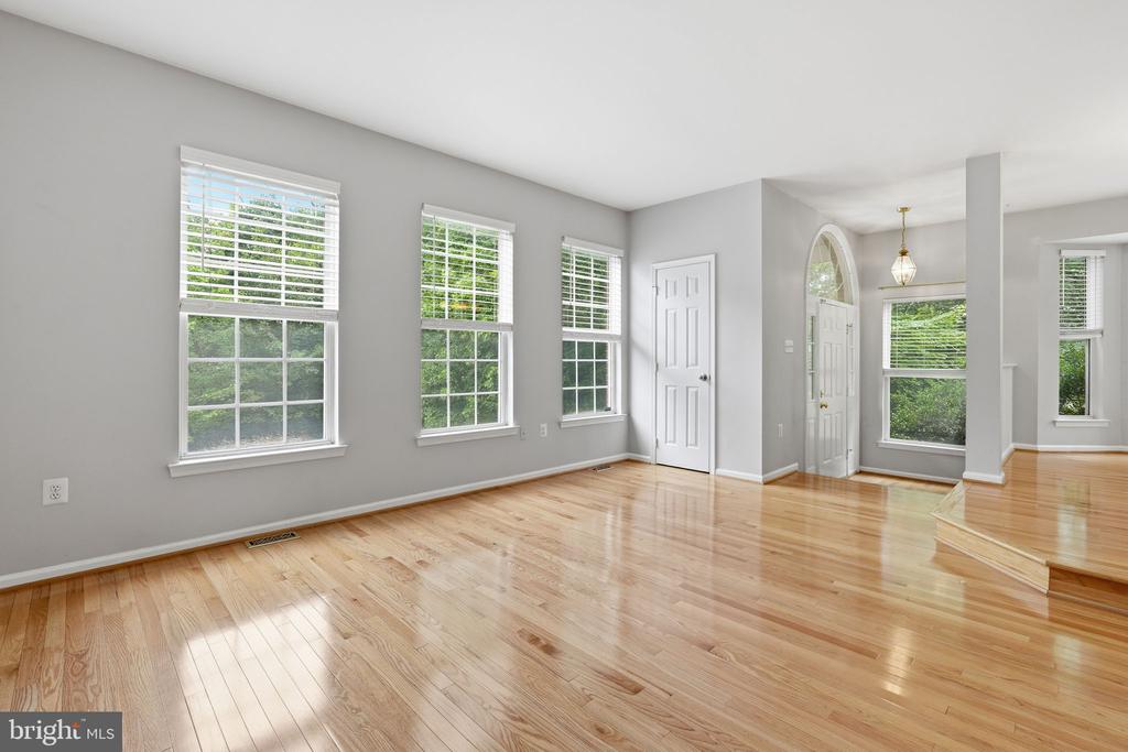 13222 GOOSE POND LANE