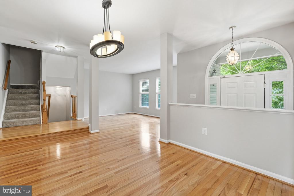 13222 GOOSE POND LANE