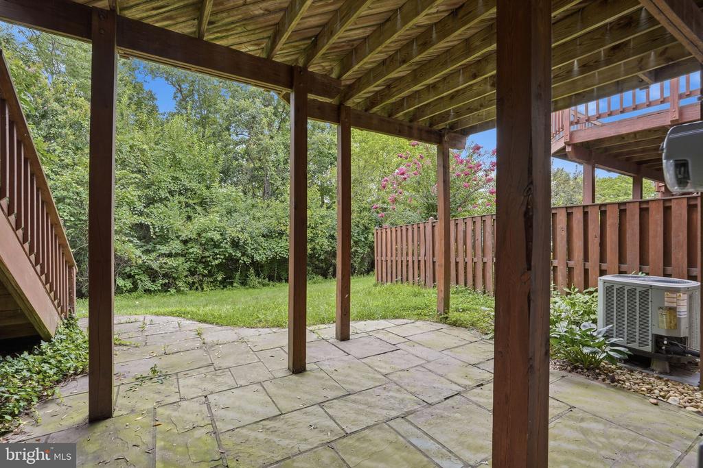 13222 GOOSE POND LANE