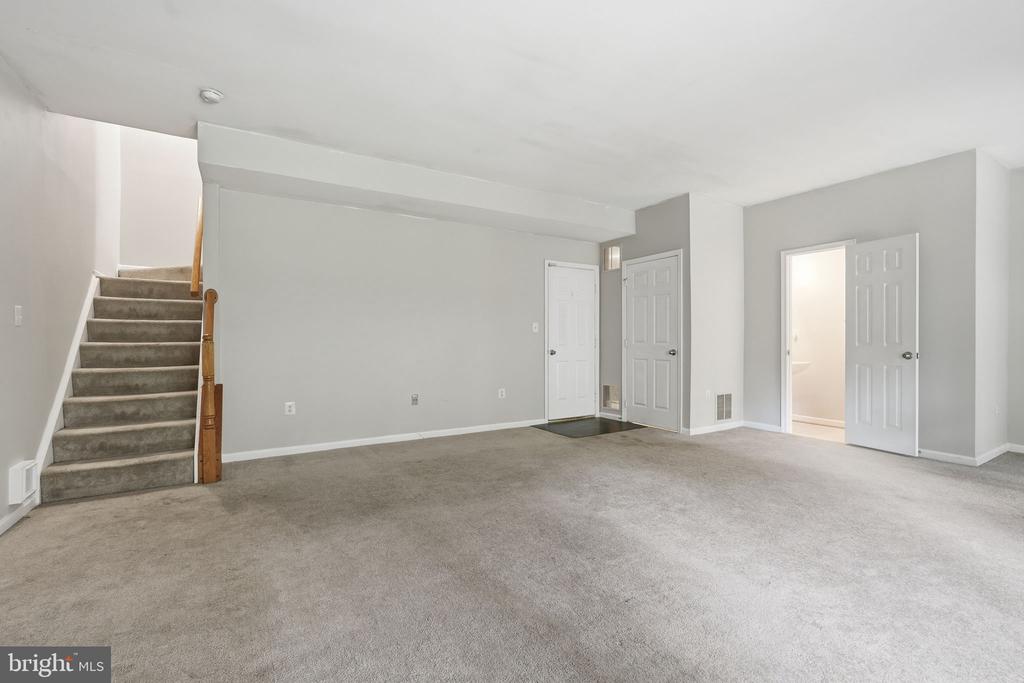 13222 GOOSE POND LANE