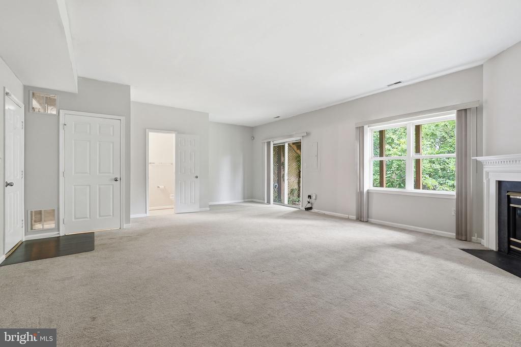13222 GOOSE POND LANE
