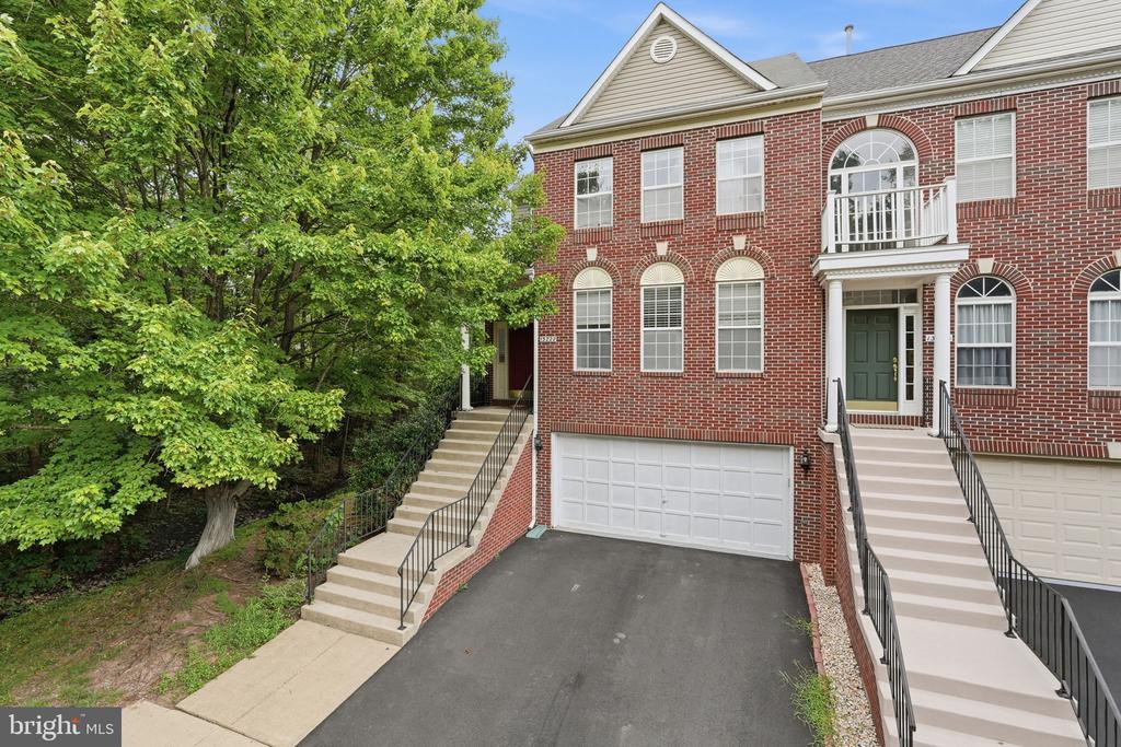 13222 GOOSE POND LANE