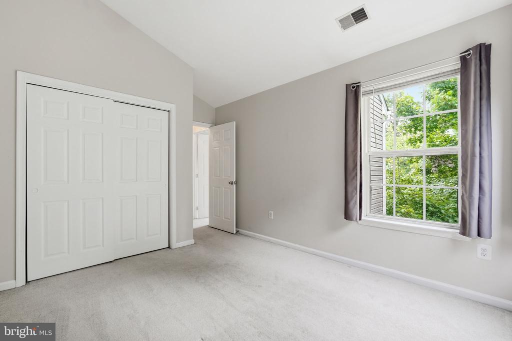 13222 GOOSE POND LANE
