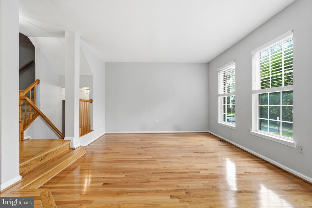13222 GOOSE POND LANE