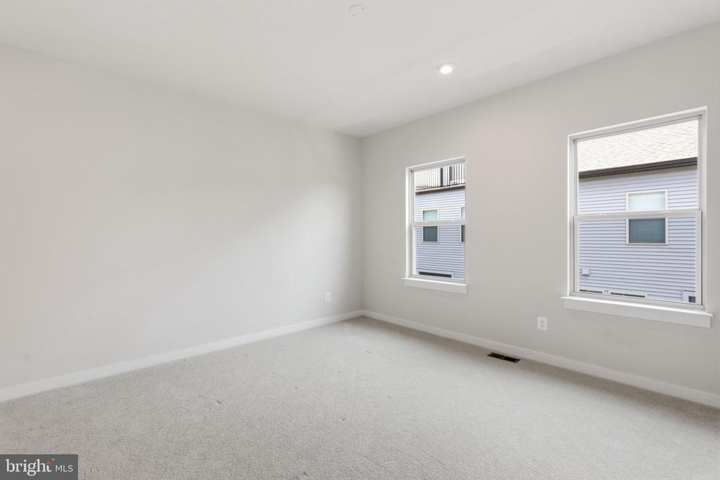 2118 ACADIA ROAD