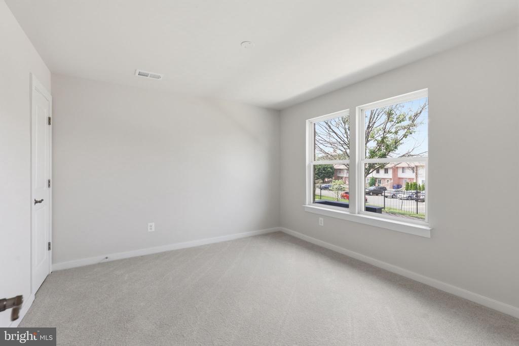 2118 ACADIA ROAD