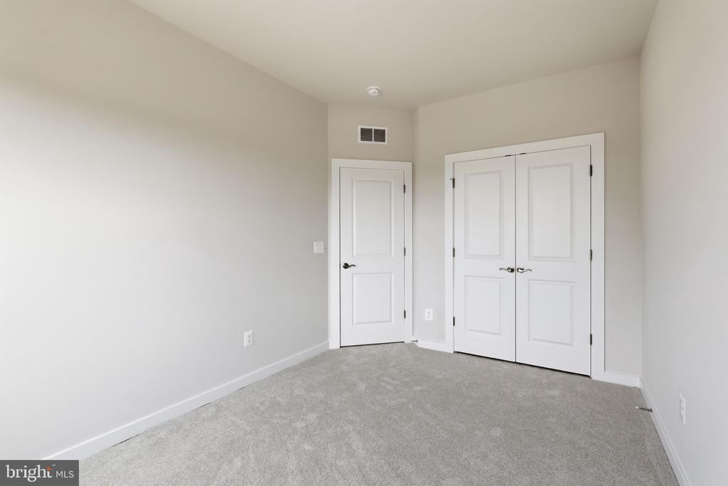 2118 ACADIA ROAD