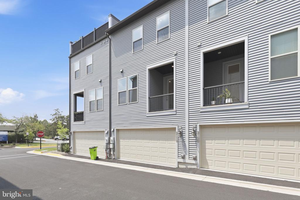 2118 ACADIA ROAD
