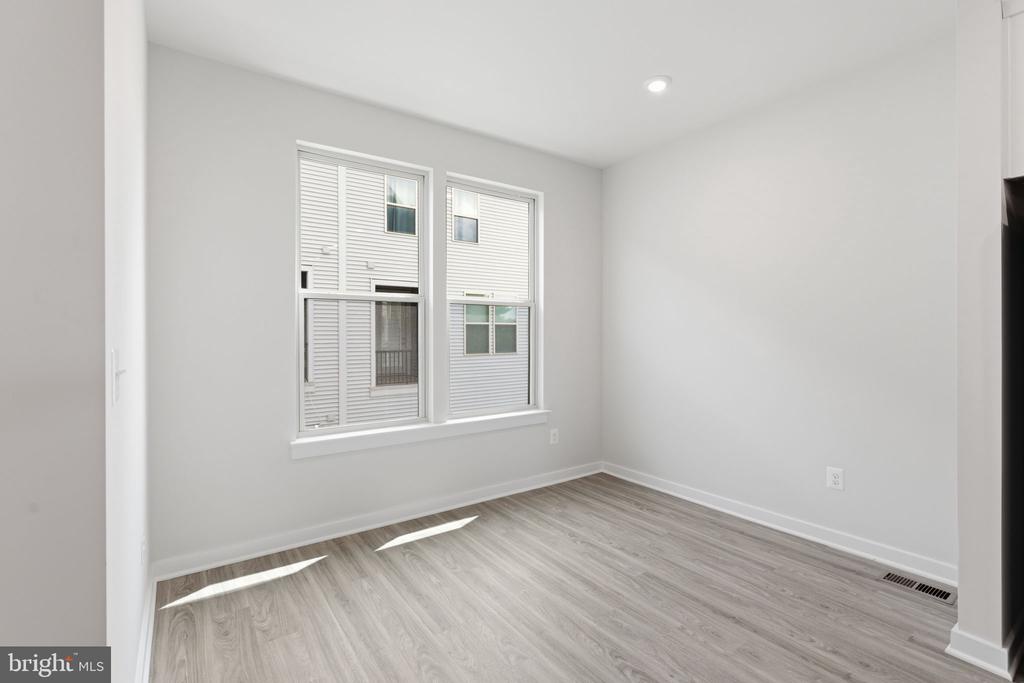 2118 ACADIA ROAD