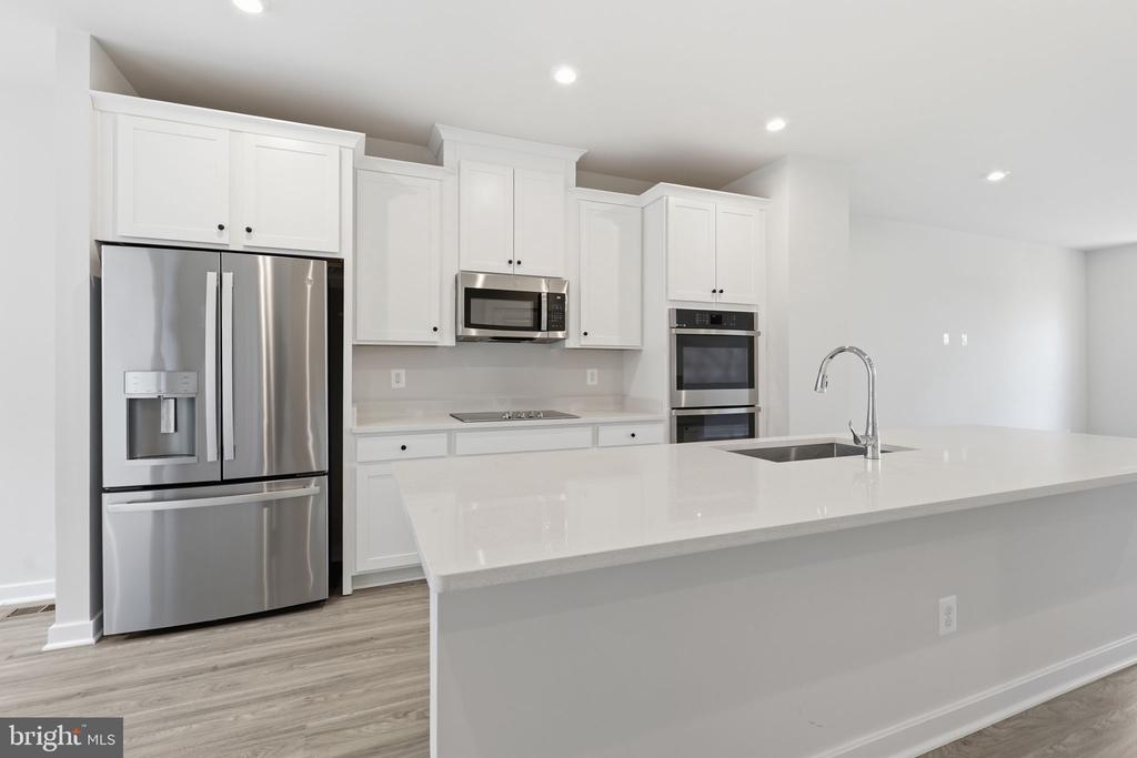 2118 ACADIA ROAD