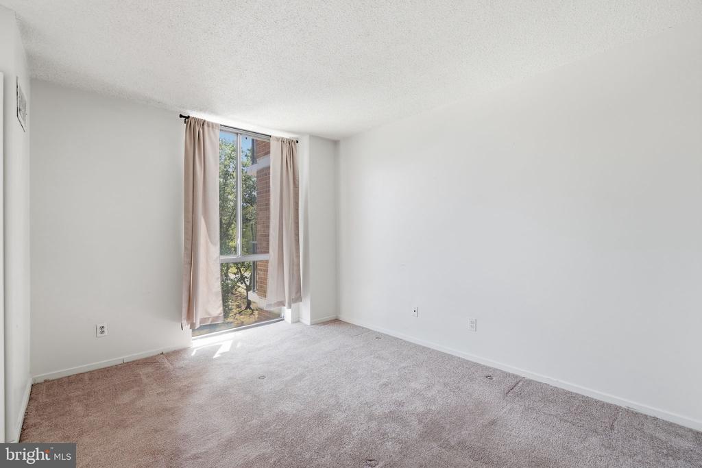 2311 PIMMIT DRIVE Unit: 511E